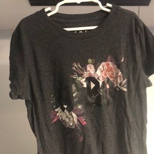 Grey T-Shirt Floral Design “Aero” (Aeropostale)